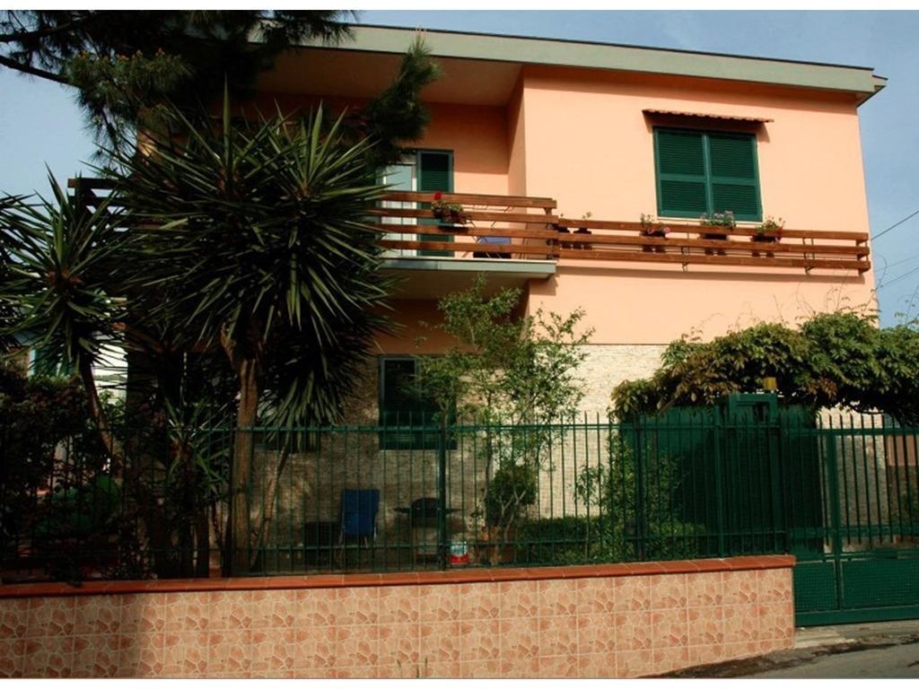 Casa Vacanze Il Gatto Rosso 泰卡斯 外观 照片